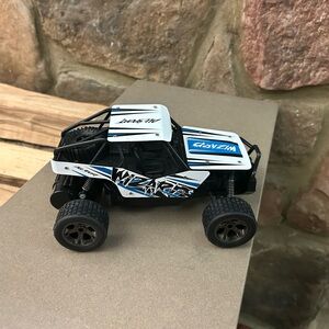 Toy Black and White Off-Road Toy Vehicle no remote-as is